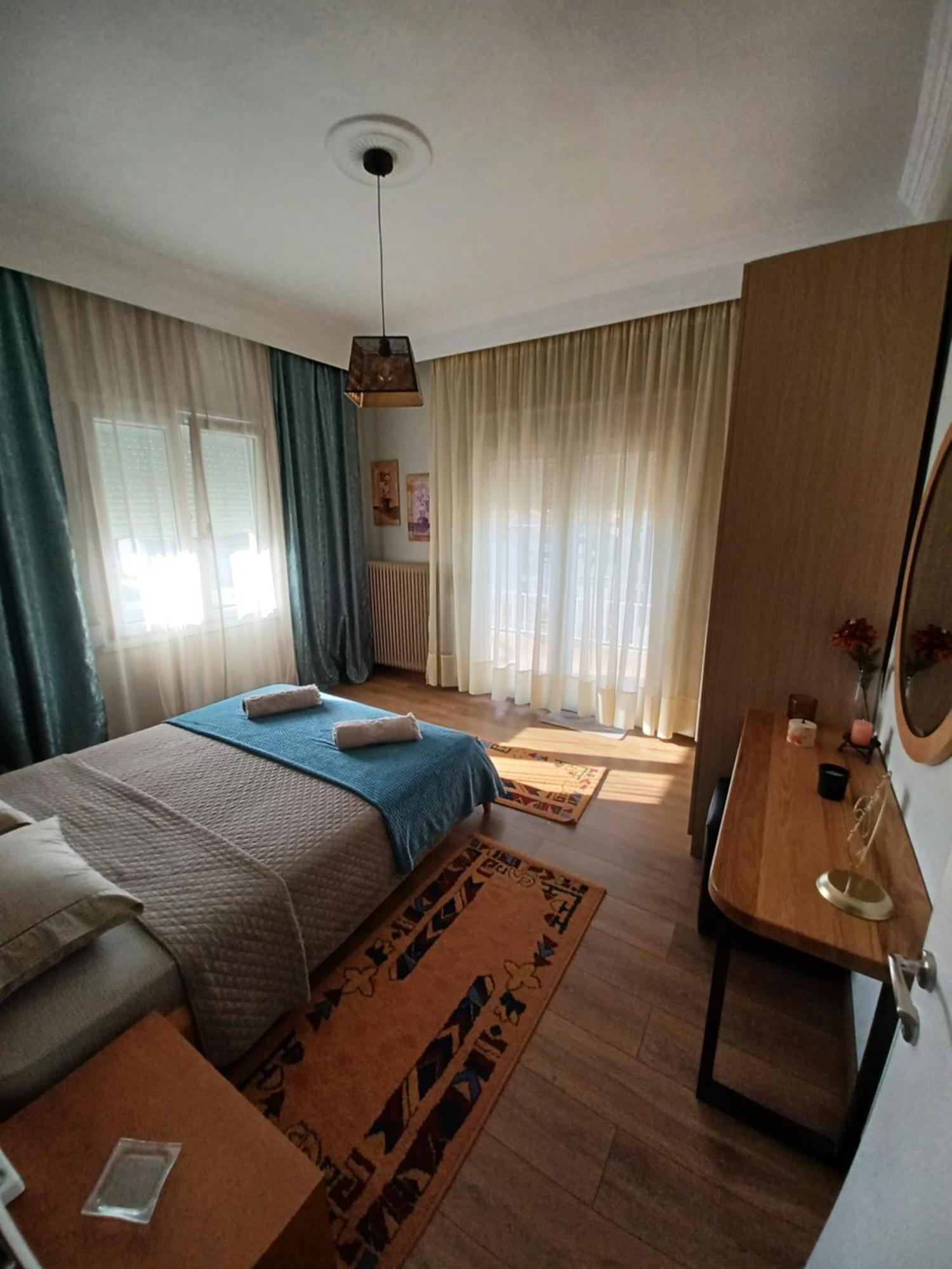 Marvic House Villa Exaplatanos Bagian luar foto